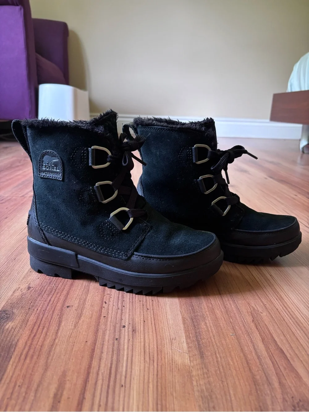 Sorel Tivoli IV all-black winter ankle boots - Picture 2 of 11
